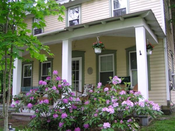 Bed & Breakfasts, Inns | Popular Catskills Resorts & Lodging